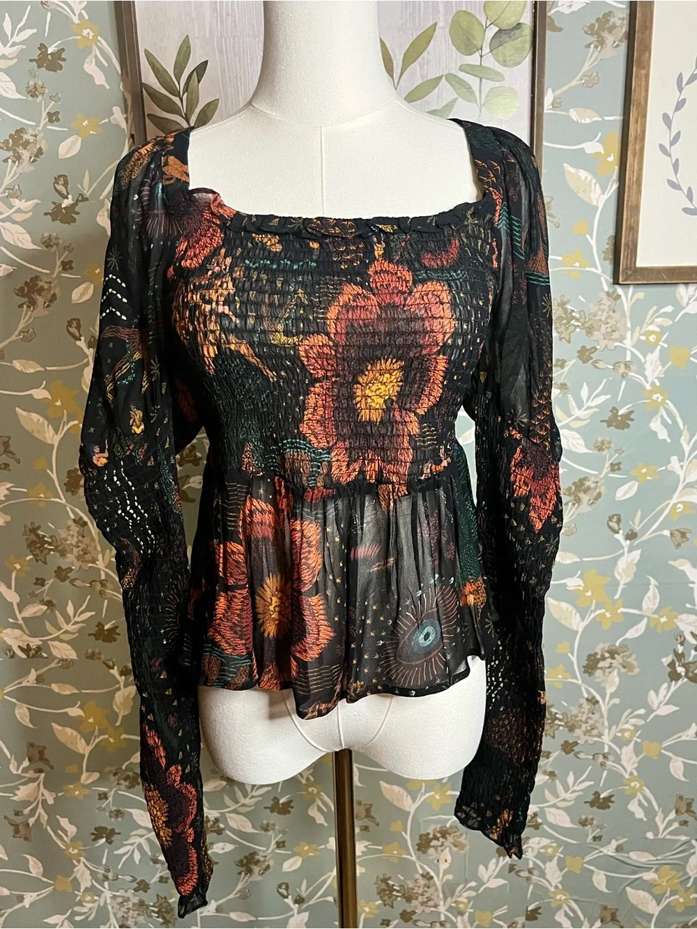 Farm Rio Blouse - Size XS - Picture 2 of 11